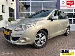 Renault Scénic - 2.0 Dynamique * AUTOMAAT * NAVI * TREKHAAK