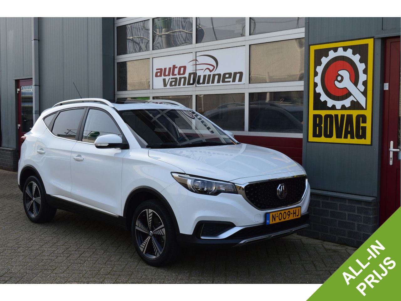 MG ZS - Luxury 45 kWh O.a: SOH 90.5, Pano, PDC, Leder, Airco, Carplay, Etc. All-in prijs! - AutoWereld.nl