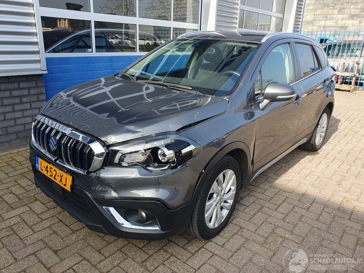 Suzuki SX4 S-Cross - 1.0 Boosterjet Comfort - AutoWereld.nl