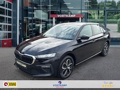 Skoda Scala - 1.0 TSI SELECTION TREKHAAK/CRUISE/STOELVERW/PDC/CARPLAY