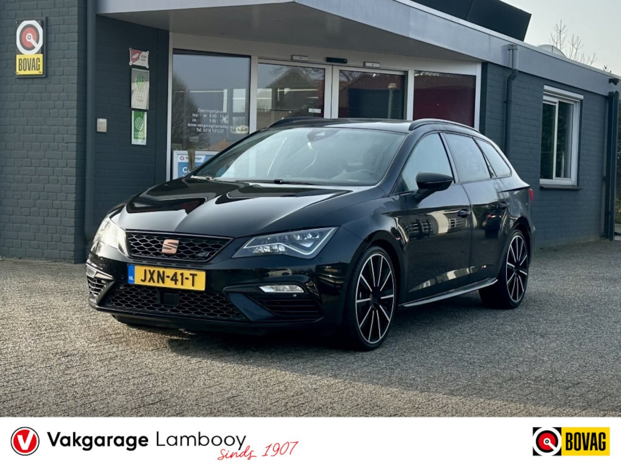SEAT Leon ST - 2.0 TSI Cupra 300 4Drive Brembo Sportstoelen Pano - AutoWereld.nl