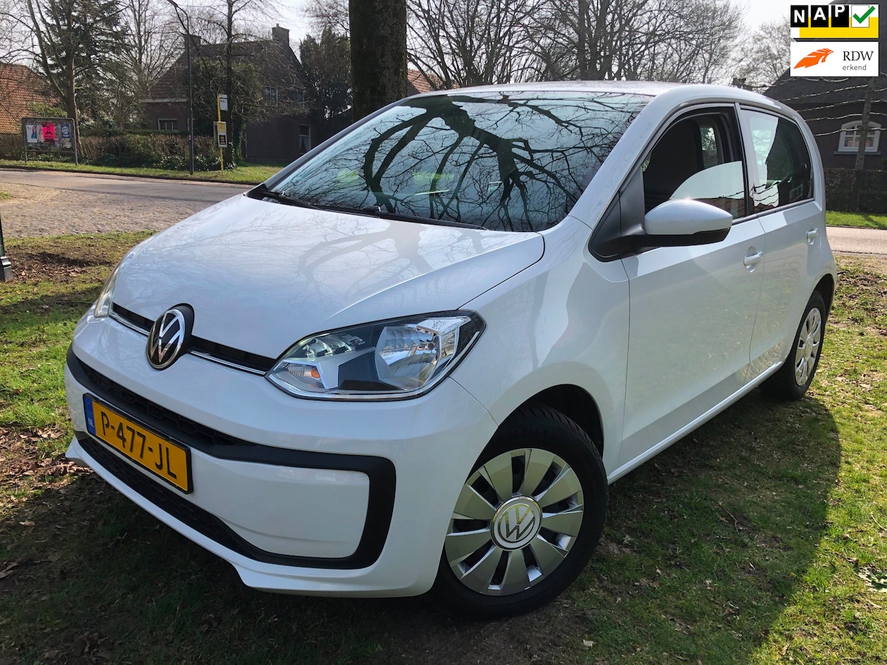 Volkswagen Up! - 1.0 Org NL/ 5drs / Clima / Camera / Pdc - AutoWereld.nl