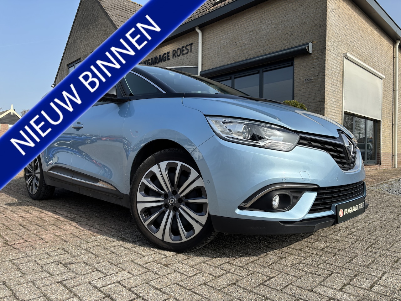 Renault Grand Scénic - 1.3 TCe Intens 7-Persoons Trekhaak / Navigatie / Camera - AutoWereld.nl