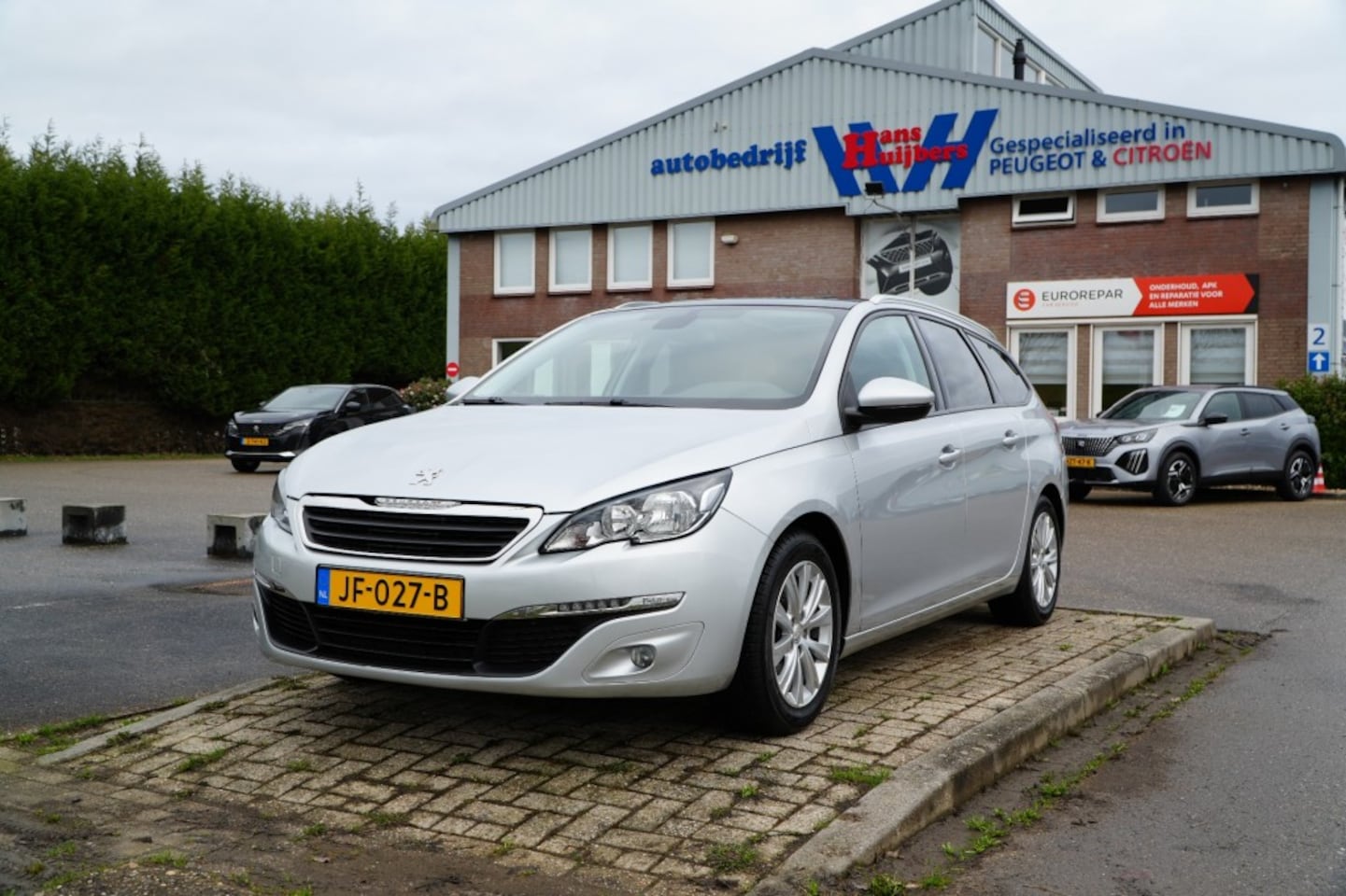 Peugeot 308 - SW STYLE 1.2-130PK EAT6 AUTOMAAT - AutoWereld.nl