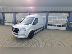 Mercedes-Benz Sprinter - 319CDI 3.0V6 190PK L2H2 / M-Bux / 3.500kg Trekhaak / Leer / Dis