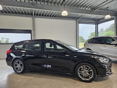 Ford Focus Wagon - 1.0 EcoBoost ST Line Business