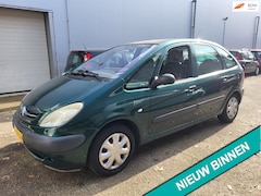 Citroën Xsara Picasso - 1.8i-16V inruil koopje zo mee