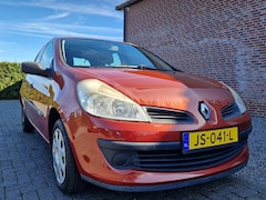 Renault Clio - 1.2-16V Authentique