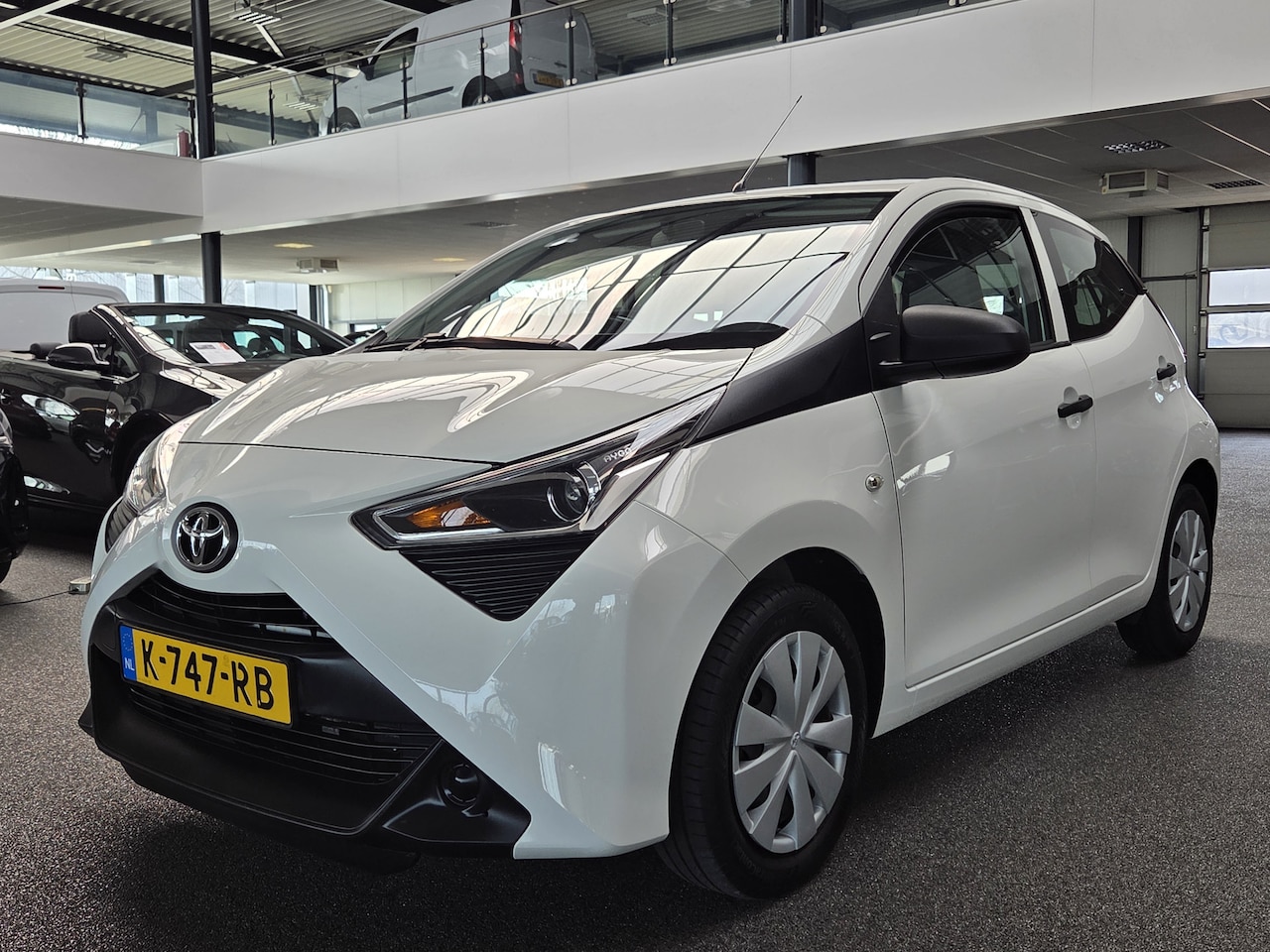 Toyota Aygo - 1.0 VVT-i x-fun 1.0 VVT-i x-fun - AutoWereld.nl