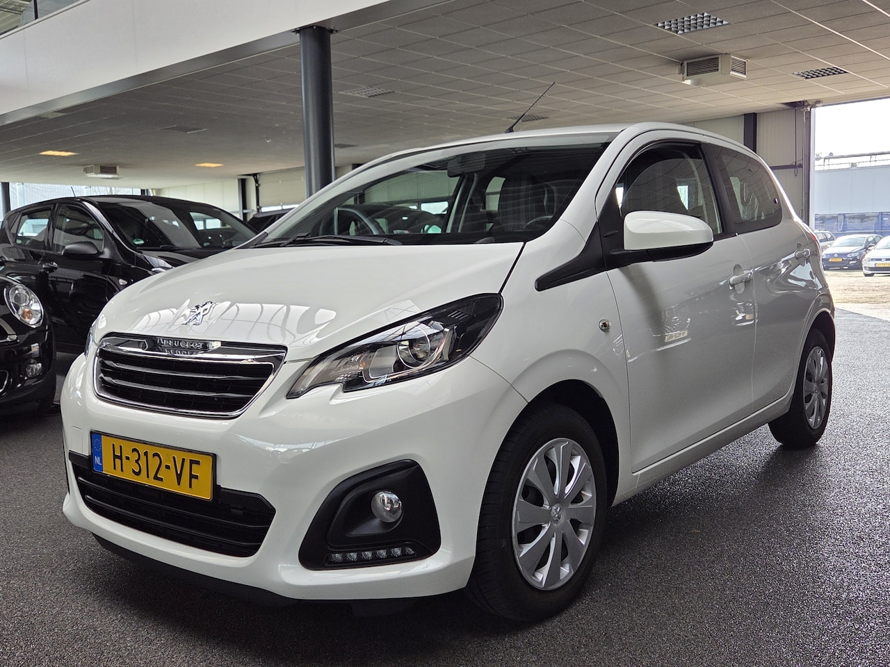 Peugeot 108 - 1.0 e-VTi Active 1.0 e-VTi Active - AutoWereld.nl