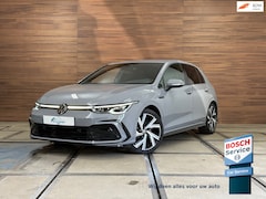 Volkswagen Golf - 1.5 eTSI R-Line | IQ LED | Licht + Zicht | Discover Media | Camera | Comfort Pakket | CarP