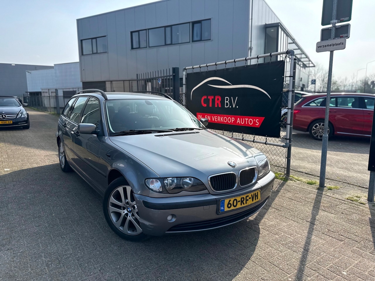 BMW 3-serie Touring - 316i Black&Silver II (bj 2005) AUTOMAAT|AIRCO|NAVI - AutoWereld.nl
