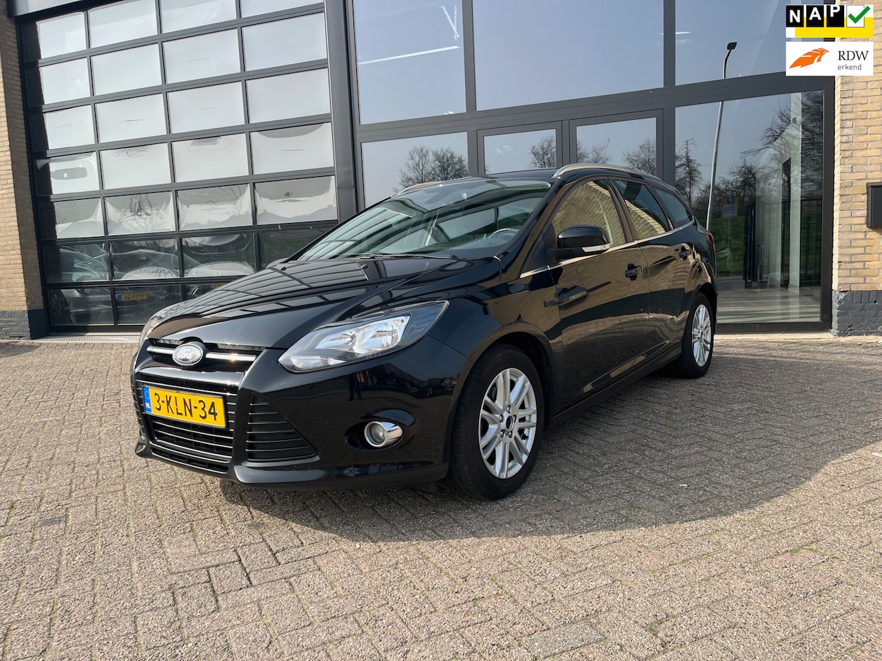 Ford Focus Wagon - 1.0 EcoBoost Titanium 1.0 EcoBoost Titanium, Navi, Trekhaak, Led - AutoWereld.nl