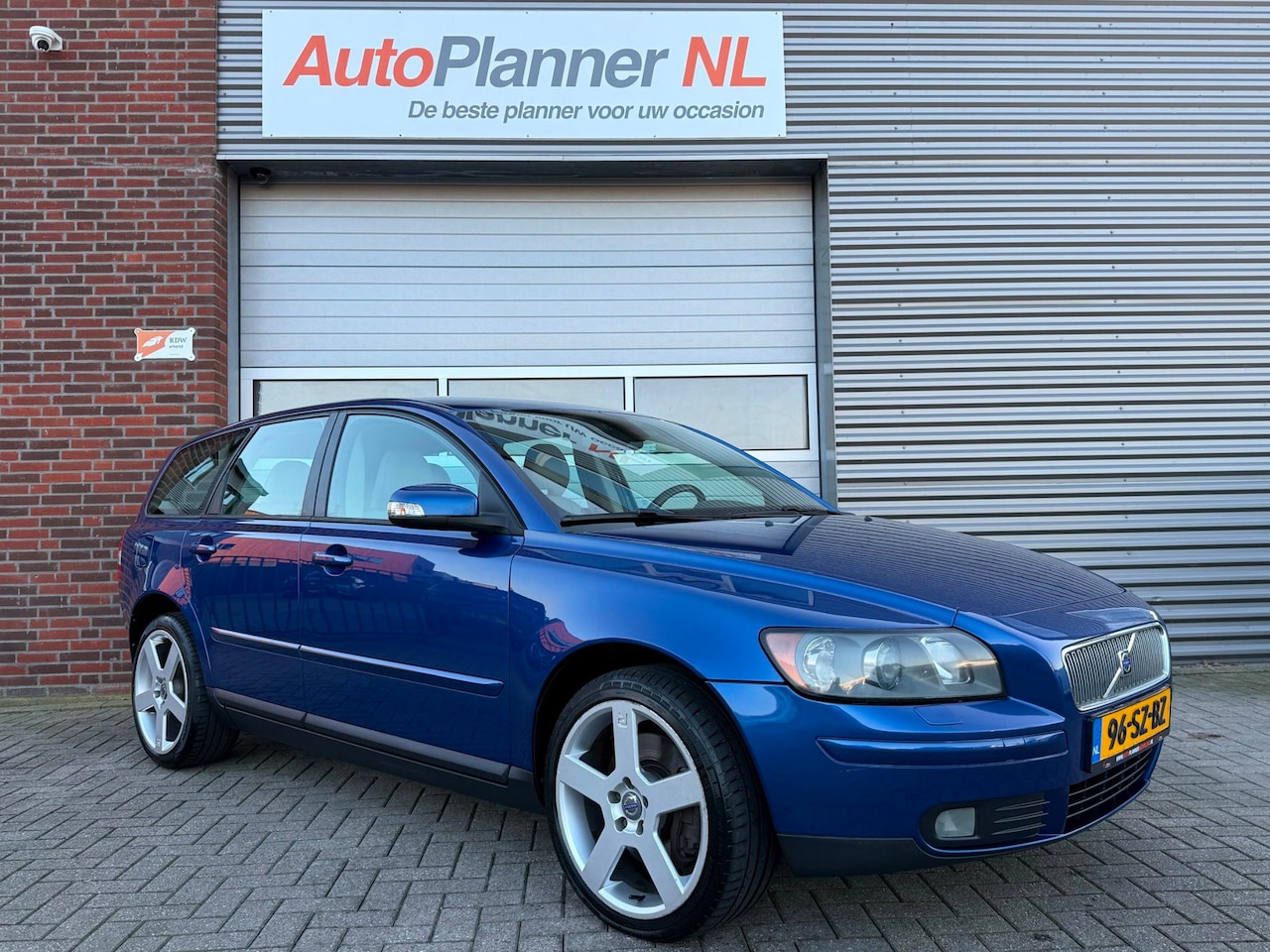 Volvo V50 - 2.5 T5 AWD Summum! 220PK! Clima! Cruise! Leder! - AutoWereld.nl