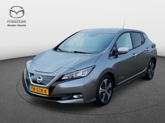 Nissan LEAF - Tekna 40 kWh [ Nav 360 cam Privacy glass ]