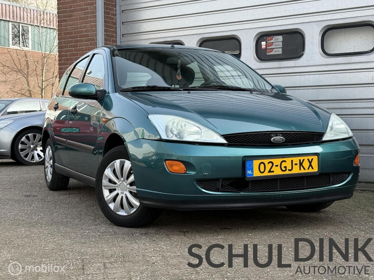 Ford Focus - 1.6-16V Ambiente AUTOMAAT|TREKHAAK|ELEKTRISCHE RAMEN - AutoWereld.nl