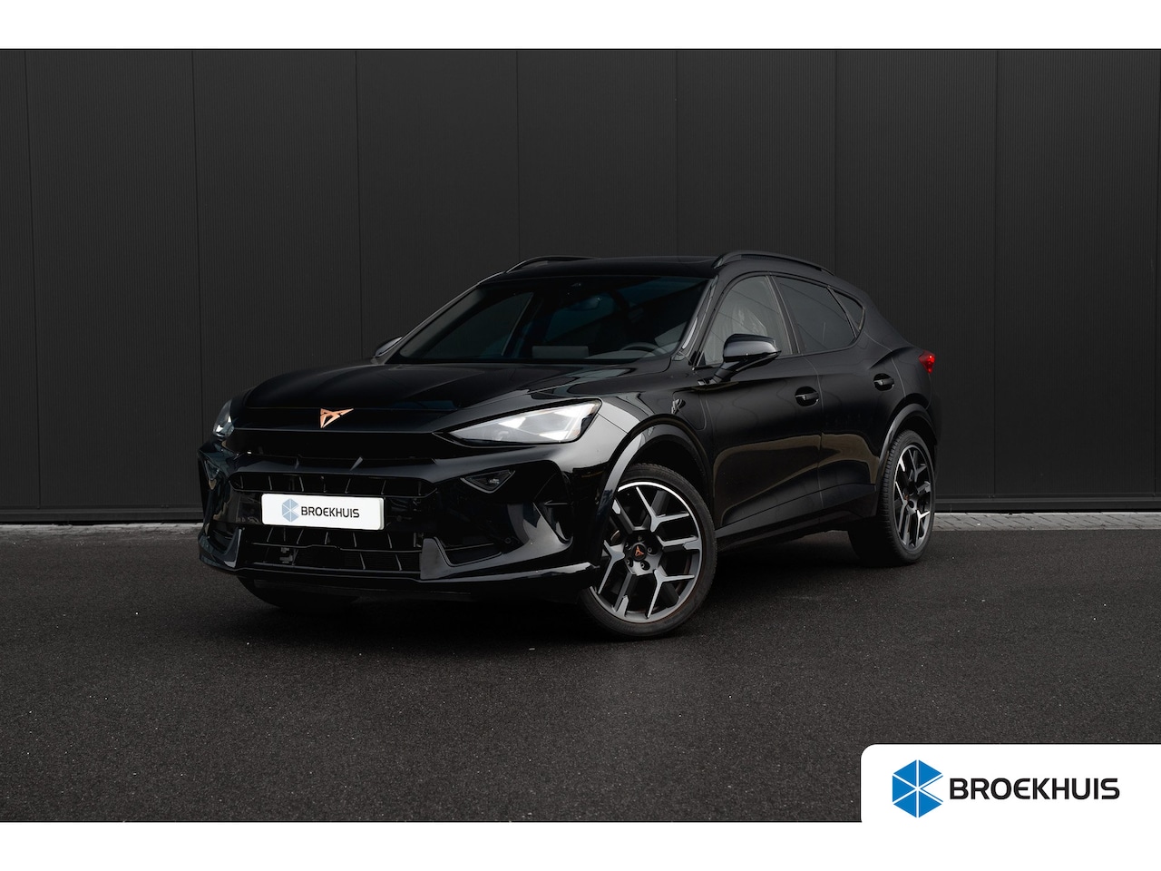 CUPRA Formentor - 1.5 TSI e-Hybrid 272pk VZ Performance | Trekhaak | Leder | 360 Camera | Panoramadak | Senn - AutoWereld.nl