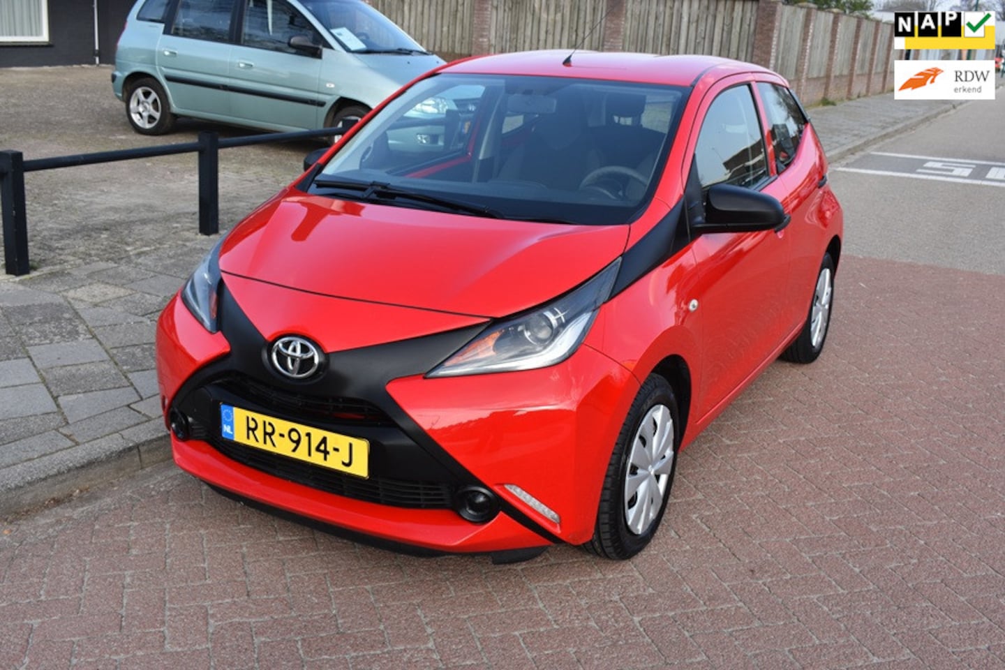 Toyota Aygo - 1.0 VVT-i x-fun 1.0 VVT-i x-fun - AutoWereld.nl