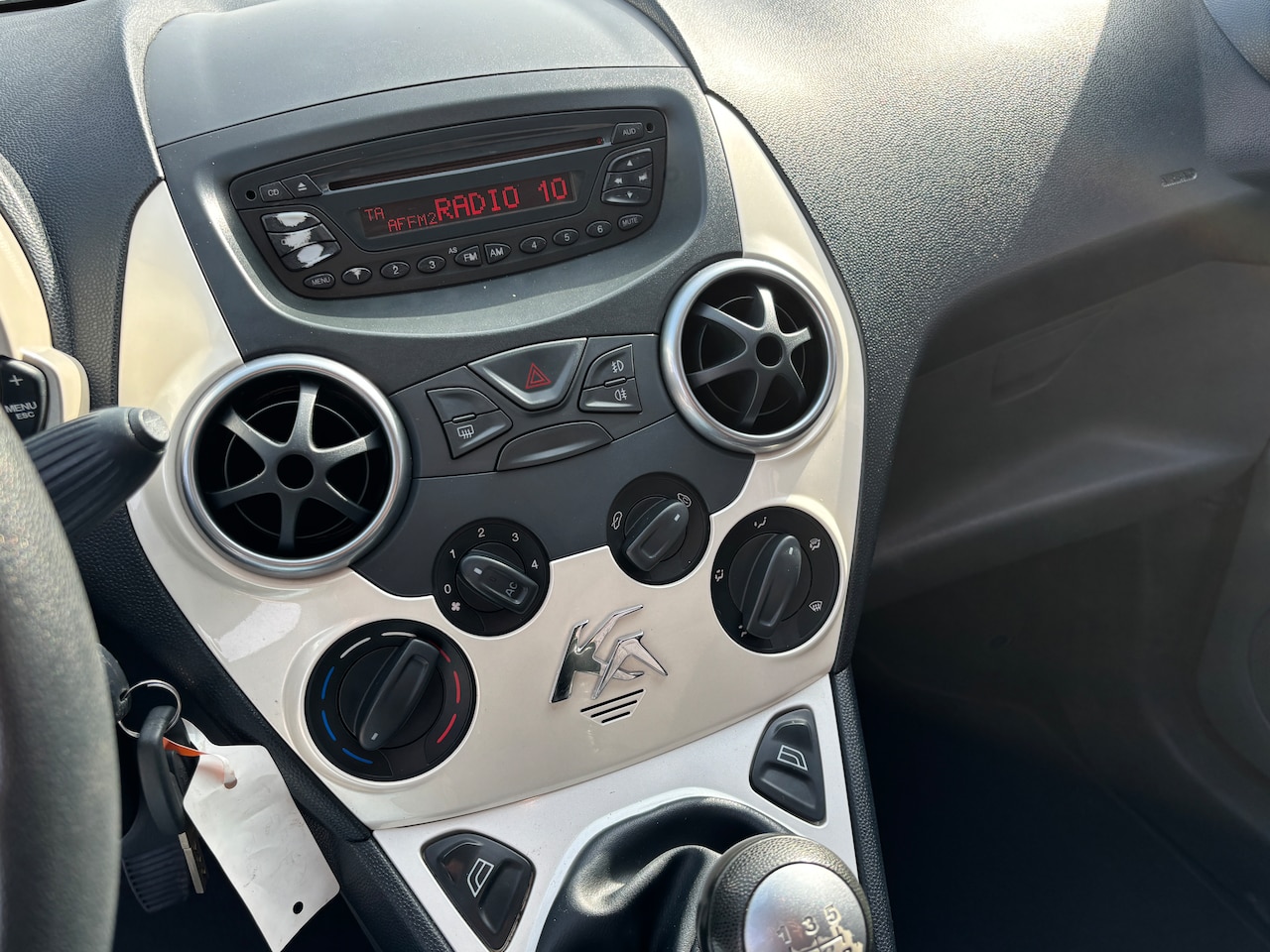 Ford Ka - 1.2 Titanium | Airco. El ramen. Lm velgen.