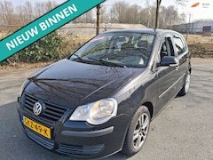 Volkswagen Polo - 1.4-16V Turijn LEUKE AUTO RIJDT EN SCHAKELT GOED