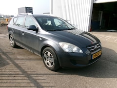 Kia Cee'd Sporty Wagon - 1.4 X-tra NIEUWE APK - RIJDT 100%