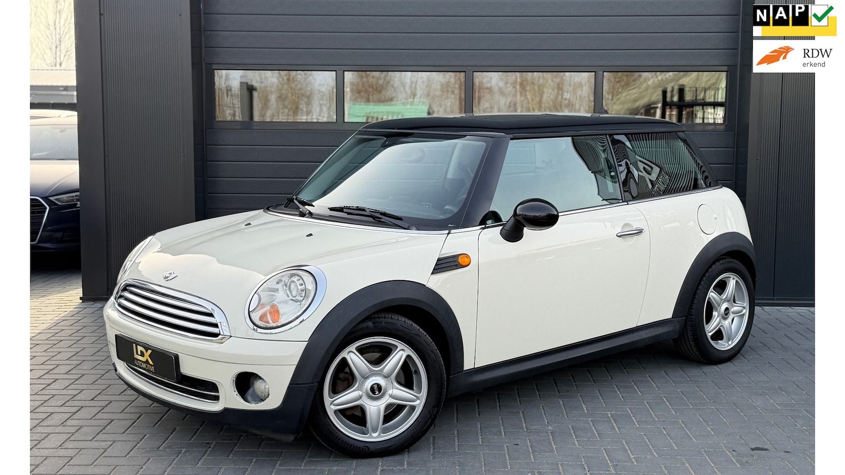 MINI Cooper - Mini 1.6 Pepper Automaat|Airco - AutoWereld.nl