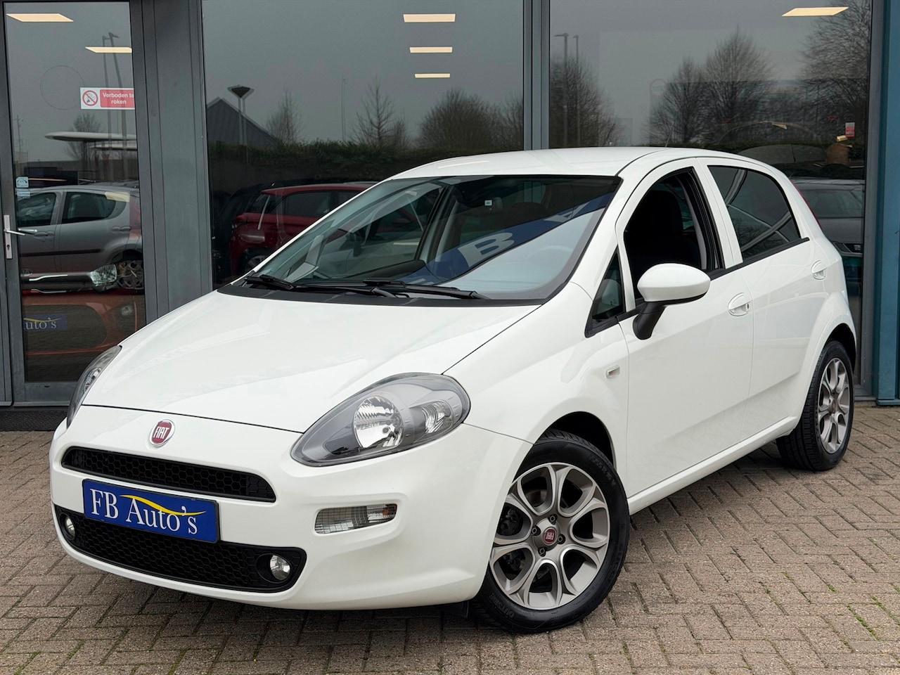 Fiat Punto Evo - 0.9 TwinAir Lounge Airco Navi Lmv Pdc - AutoWereld.nl