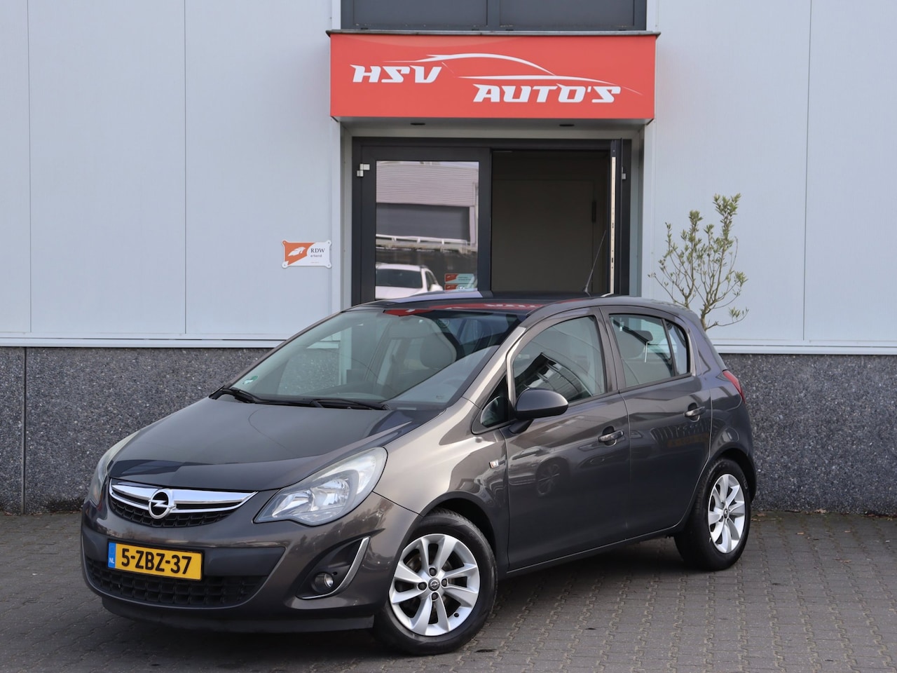 Opel Corsa - 1.4-16V Berlin airco LM 4-deurs - AutoWereld.nl