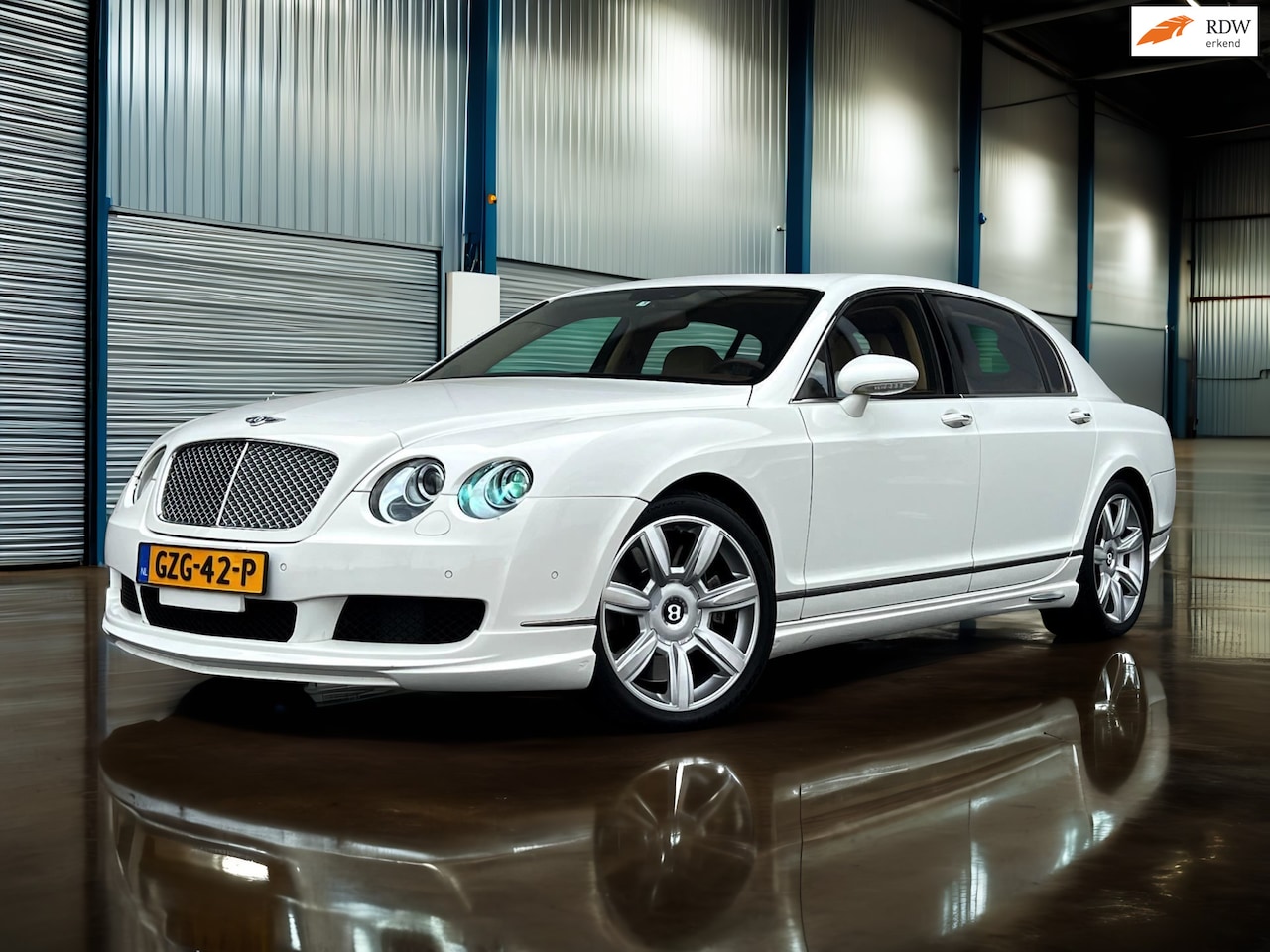 Bentley Continental Flying Spur - 6.0 W12 Carplay_Navi_Xenon_Camera - AutoWereld.nl
