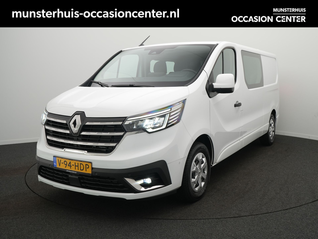 Renault Trafic - 2.0 dCi 170 T29 L2H1 DC Luxe - Dubbele Cabine - Automaat - All Seasonbanden - Achteruitrij - AutoWereld.nl