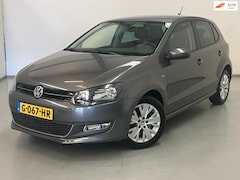 Volkswagen Polo - 1.2 TSI Highline / Aut / Stoelverwarming