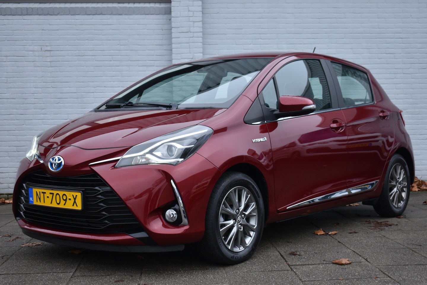 Toyota Yaris - 5-deurs 1.5 Hybrid Executive Automaat 100pk |  Achteruitrijcamera | Trekhaak | Cruise cont - AutoWereld.nl