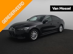 BMW i4 - eDrive35 70kWh | Leder | Getint Glas | Led | Navigatie | Cruise control | Climate control