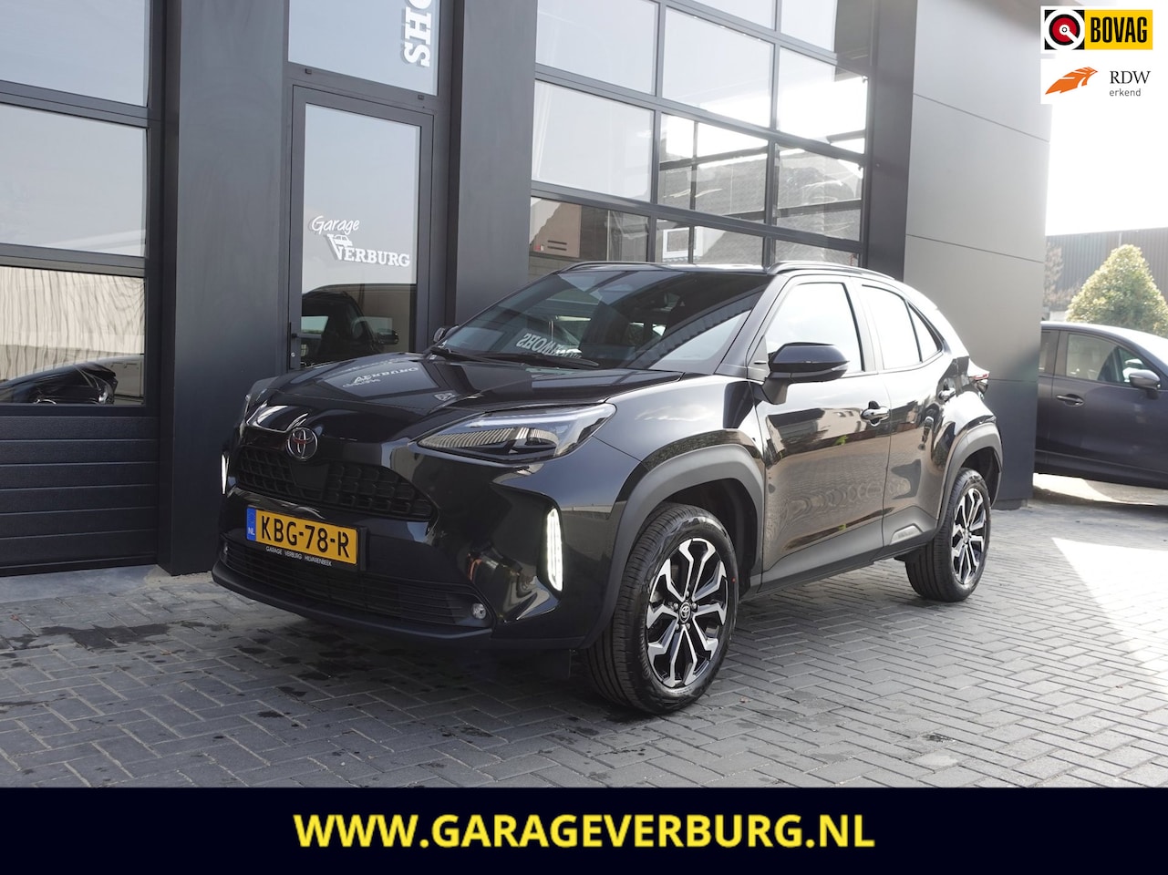 Toyota Yaris Cross - 1.5 Hybrid 130 First Edition (Navigatie,Camera,AdaptiveCruise,Stoel+Stuurverwarming,Keyles - AutoWereld.nl