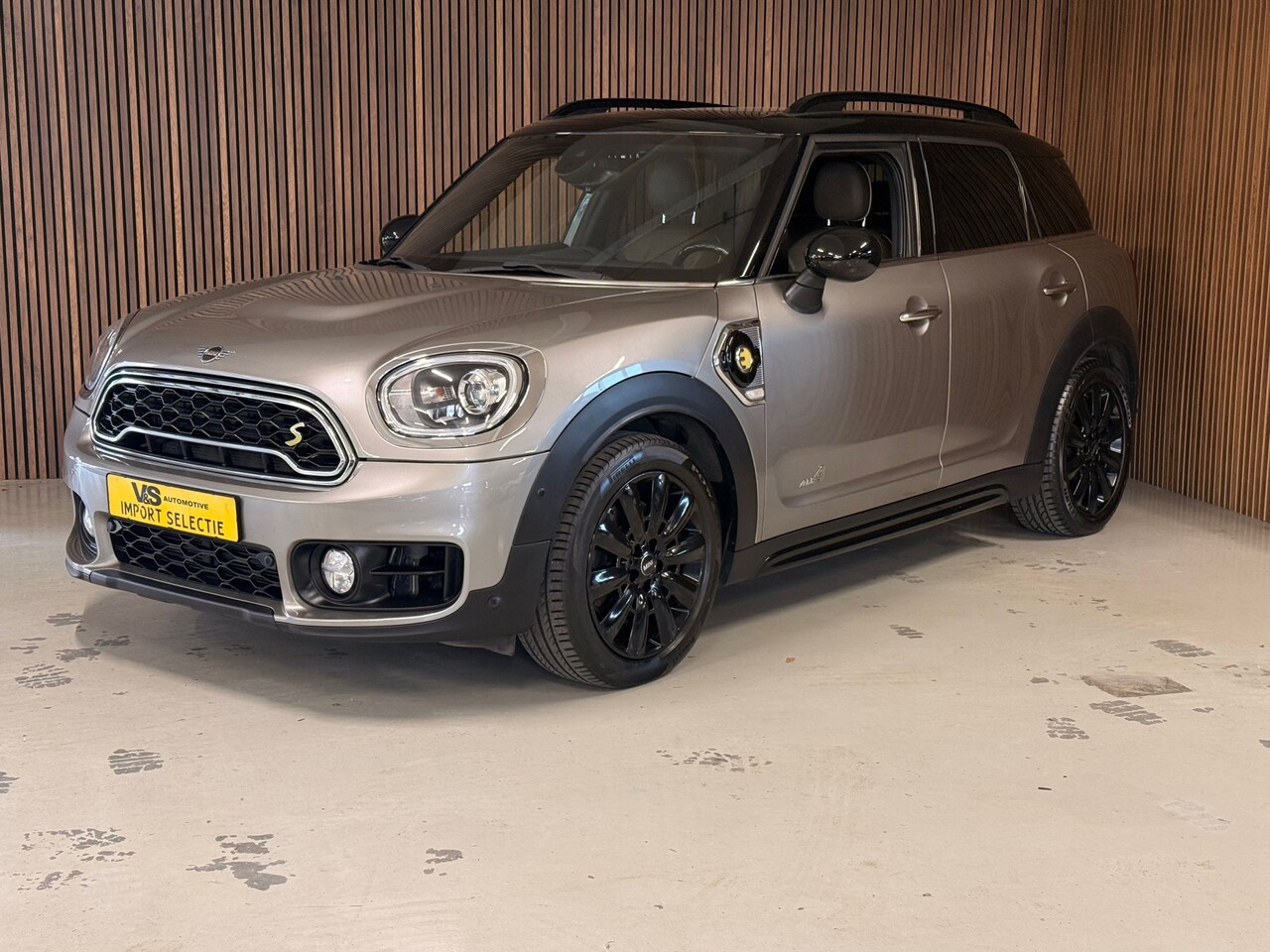 MINI Countryman - Mini 1.5 Cooper S E ALL4 Chili - HUD - Pano dak - Keyless - AutoWereld.nl