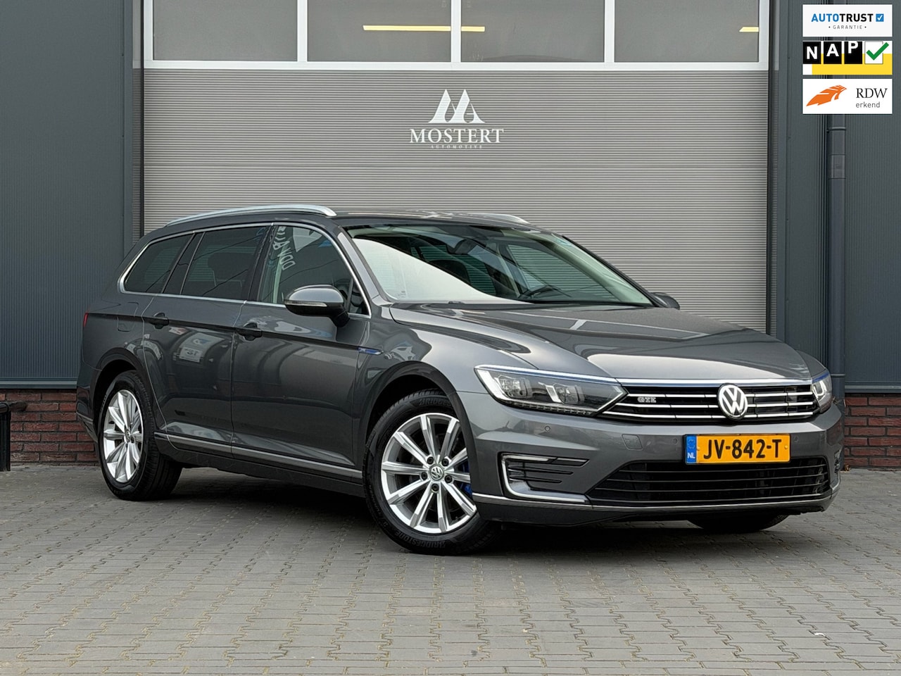 Volkswagen Passat Variant - 1.4 TSI/218pk GTE Highline|2016|NAP|Trekhaak|Camera|Stoelverw.|Adaptive|Carplay|17"LMV - AutoWereld.nl