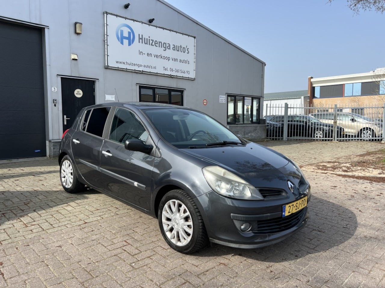 Renault Clio - 1.6-16V Dynam.Luxe | 5DRS| CLIMA|PANO|APK:06-03-2027! - AutoWereld.nl