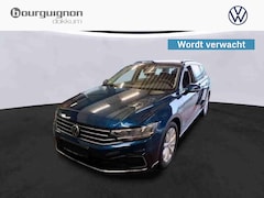 Volkswagen Passat Variant - 1.4 TSI PHEV GTE Business | Trekhaak | LED | A. Camera | ACC |