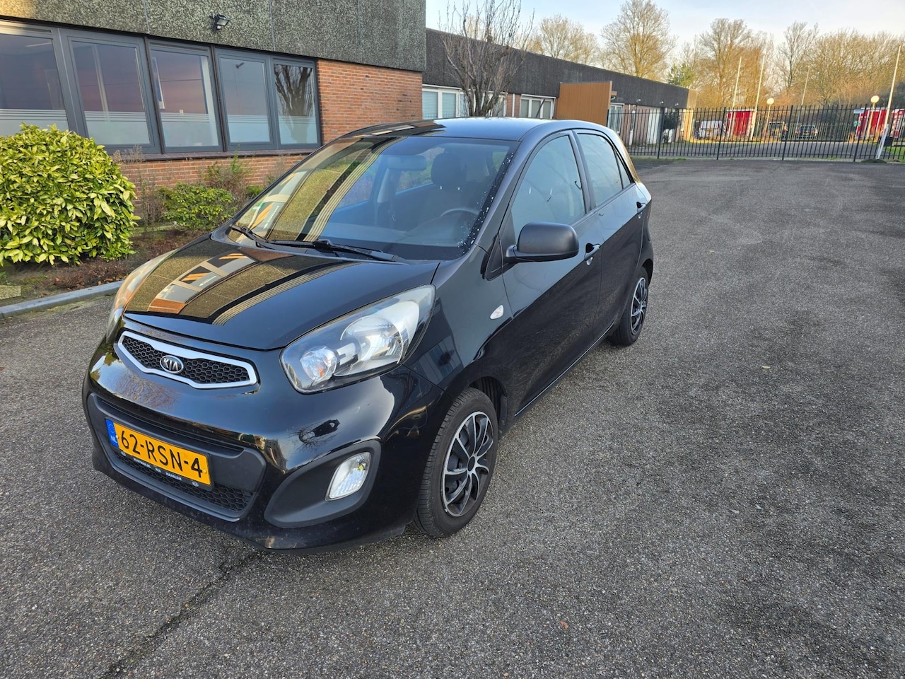 Kia Picanto - 1.0 CVVT Airco boekjes nap navi - AutoWereld.nl