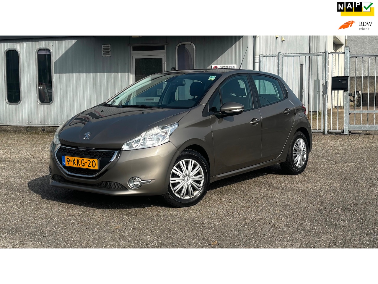 Peugeot 208 - 1.2 Vti Envy 1.2 VTi Envy, Nap, Navi, Nwe Apk, Airco, PDC, Elek pkt - AutoWereld.nl