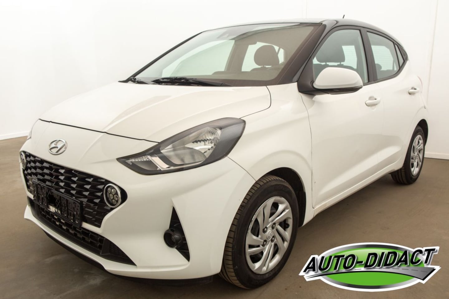 Hyundai i10 - I-10 1.0 Airco 87.570 km NAP Comfort - AutoWereld.nl