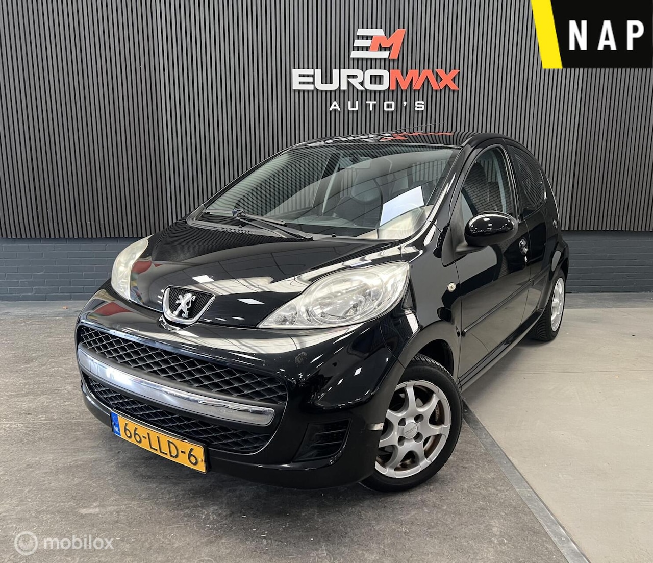 Peugeot 107 - 1.0-12V Urban Move NAP - Airco - Zuinig - AutoWereld.nl