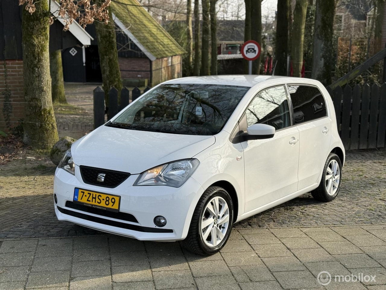 SEAT Mii - 1.0 Sport Dynamic Stoelverwarming Navi NAP! - AutoWereld.nl