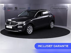 Volkswagen T-Roc - 1.5 TSI Style 150 pk Automaat (DSG) | Verlengde garantie | Navigatie | Parkeersensoren | A