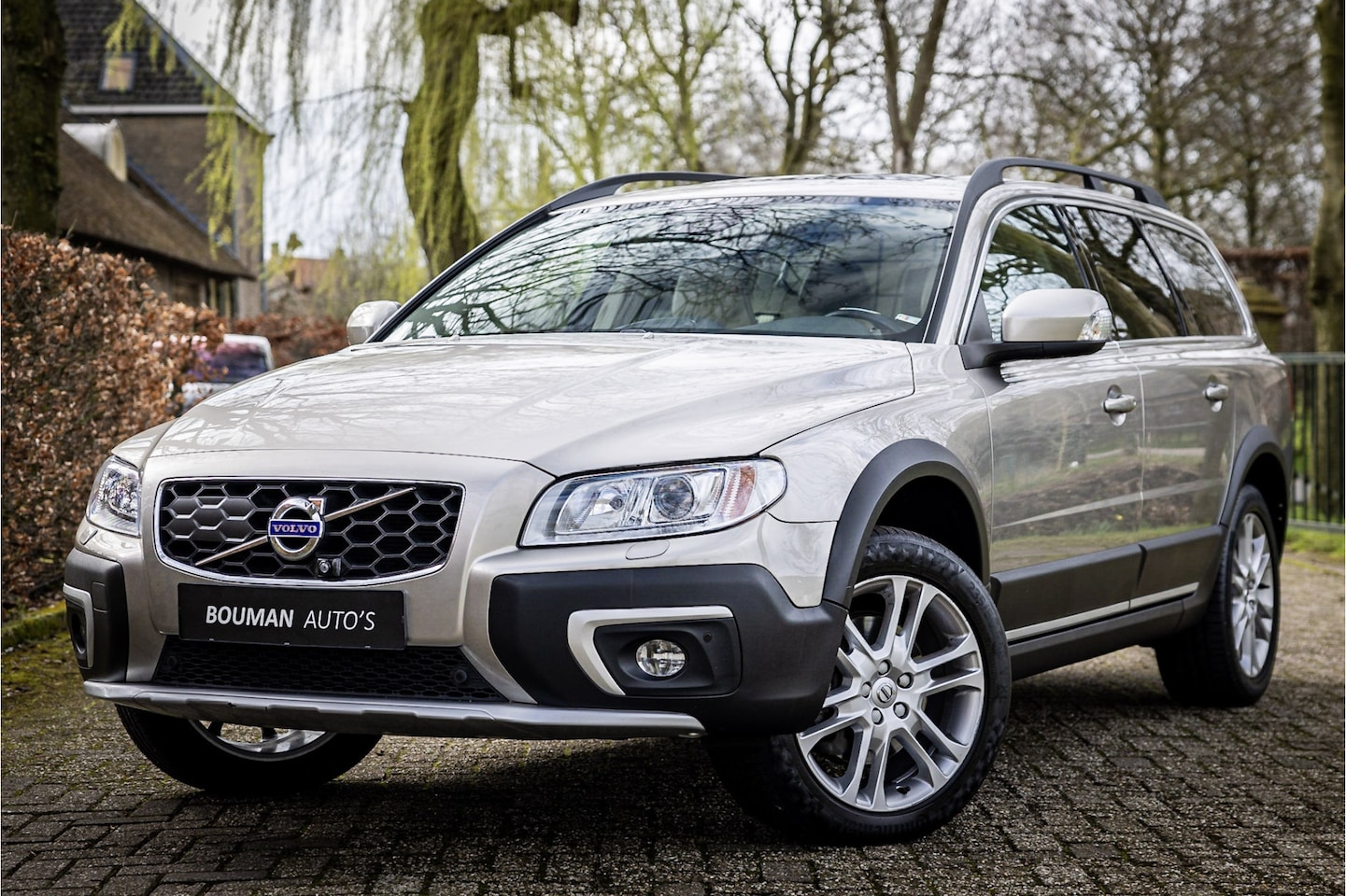 Volvo XC70 - 2.0 T5 FWD Inscription Edition Schuifdak Stoelventilatie ACC - AutoWereld.nl