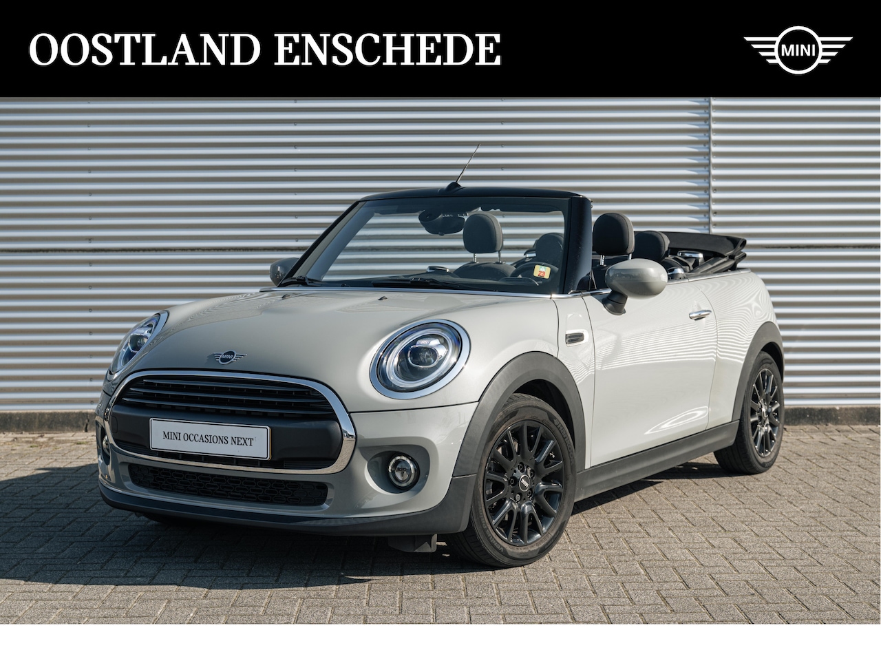 MINI Cabrio - One Salt / LED / PDC / Airconditioning / Cruise Control / Navigatie - AutoWereld.nl