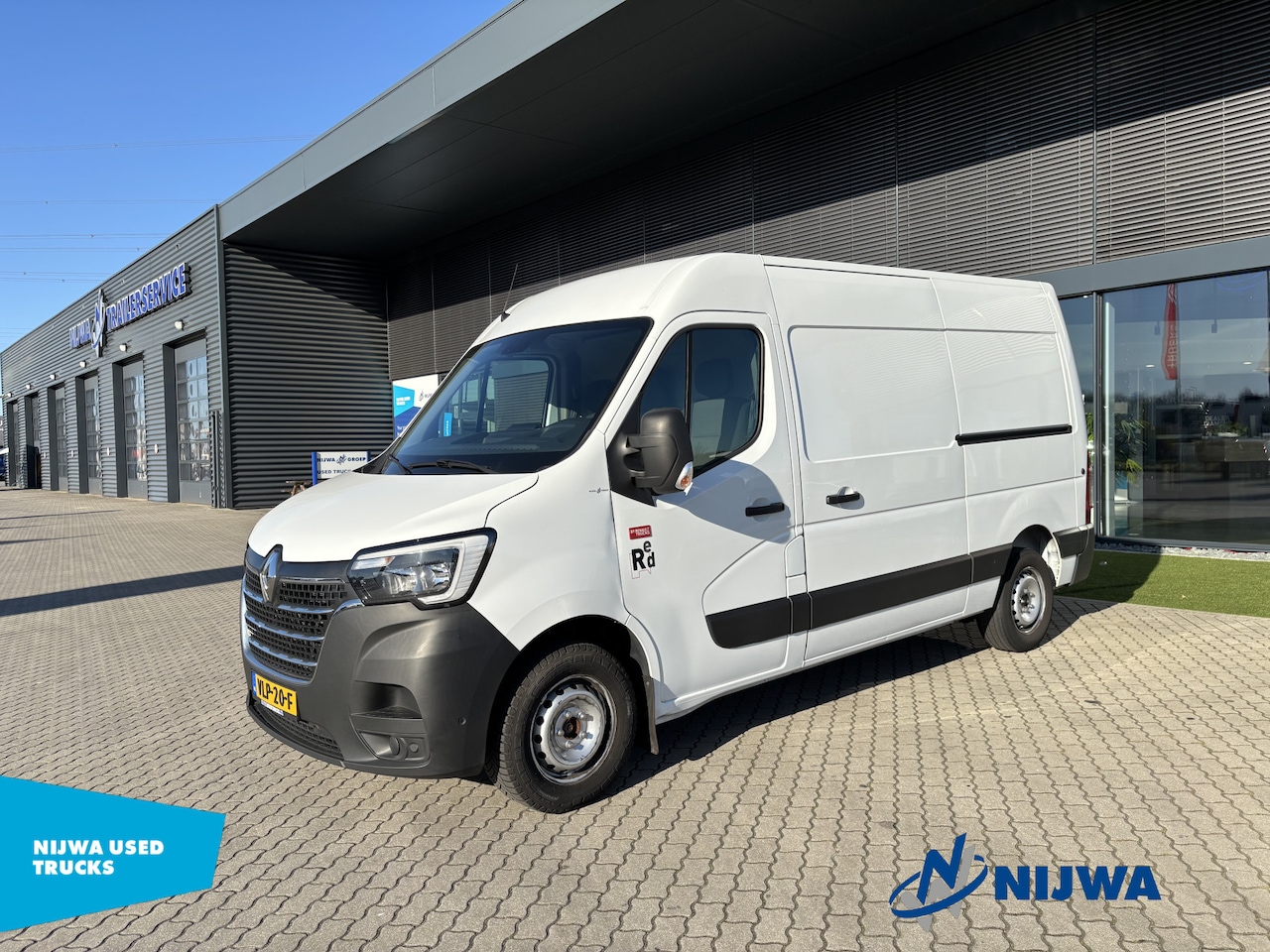 Renault Master - T35 150 L2H2 Navigatie + Dubbele schuifdeur - AutoWereld.nl