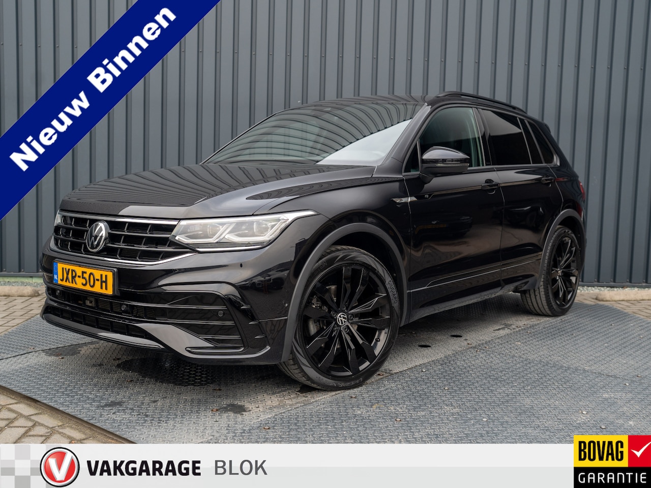 Volkswagen Tiguan - 1.5 TSI R-Line Business+ | Trekhaak wegkl. | Elk. A-klep | Side Assist | 20'' | IQ Light | - AutoWereld.nl