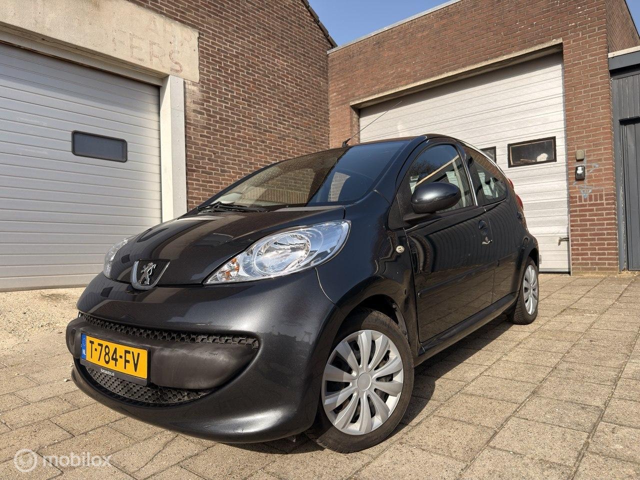 Peugeot 107 - 1.0-12V XR 1.0-12V XR - AutoWereld.nl