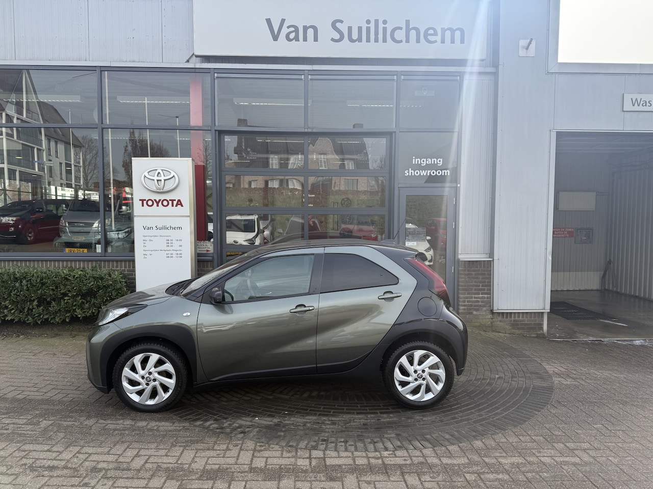 Toyota Aygo X - 1.0 VVT-i MT first 1.0 VVT-i MT first - AutoWereld.nl